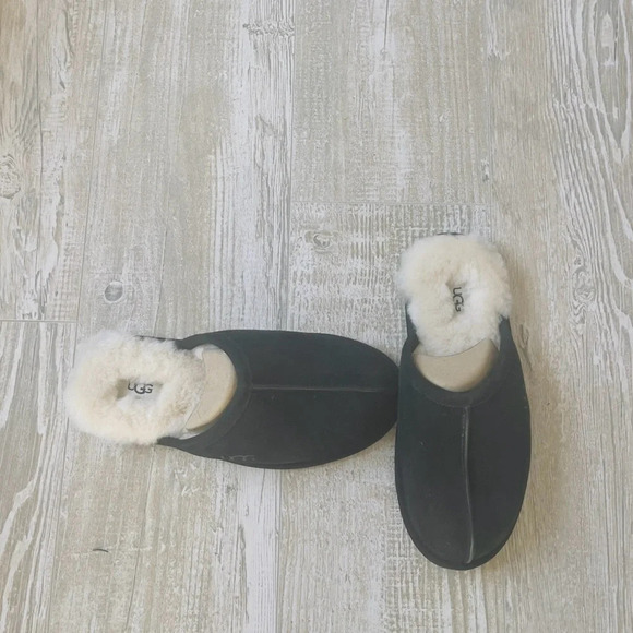 NWOT uggs men’s scuff black suede slippers - Picture 5 of 9